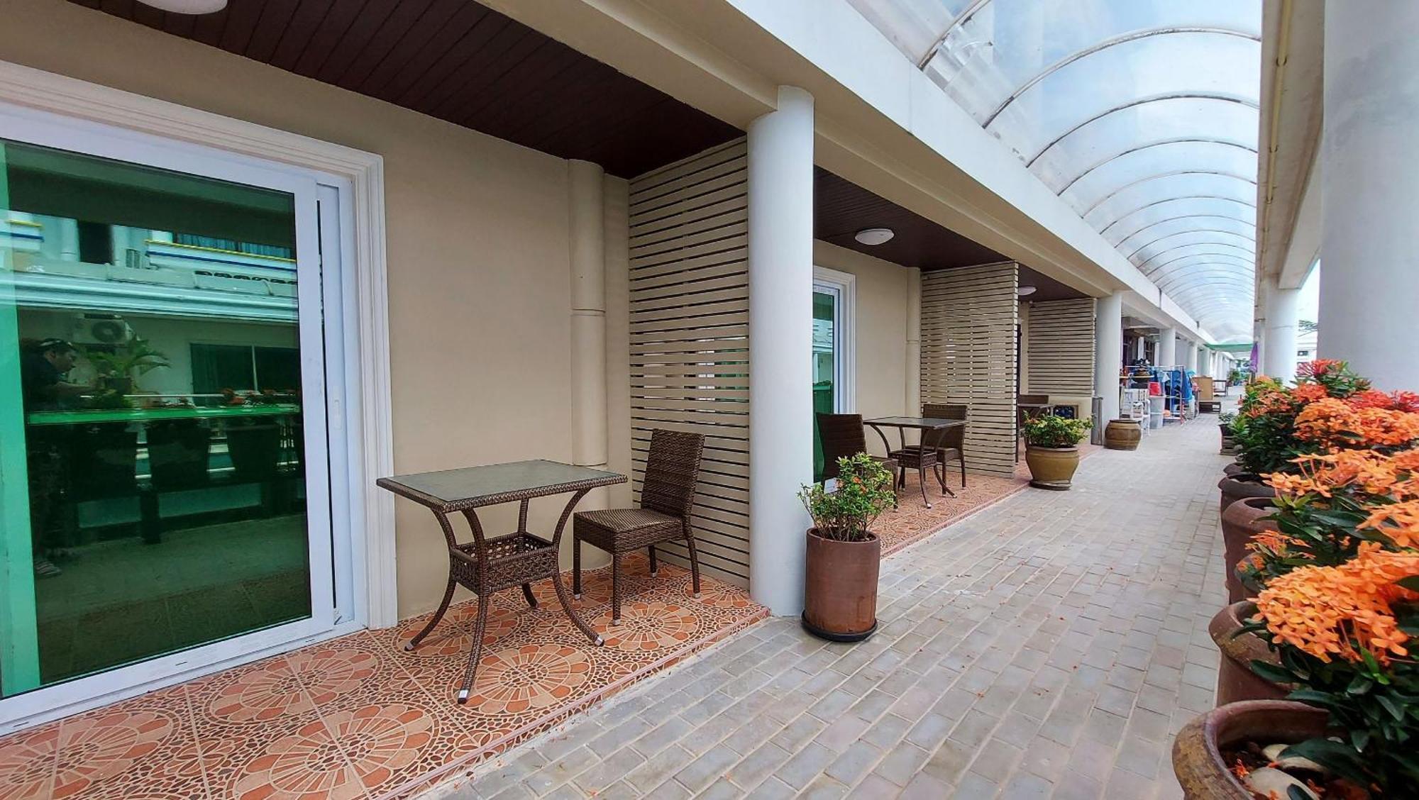 Sawasdee Apartment Patong Exterior photo