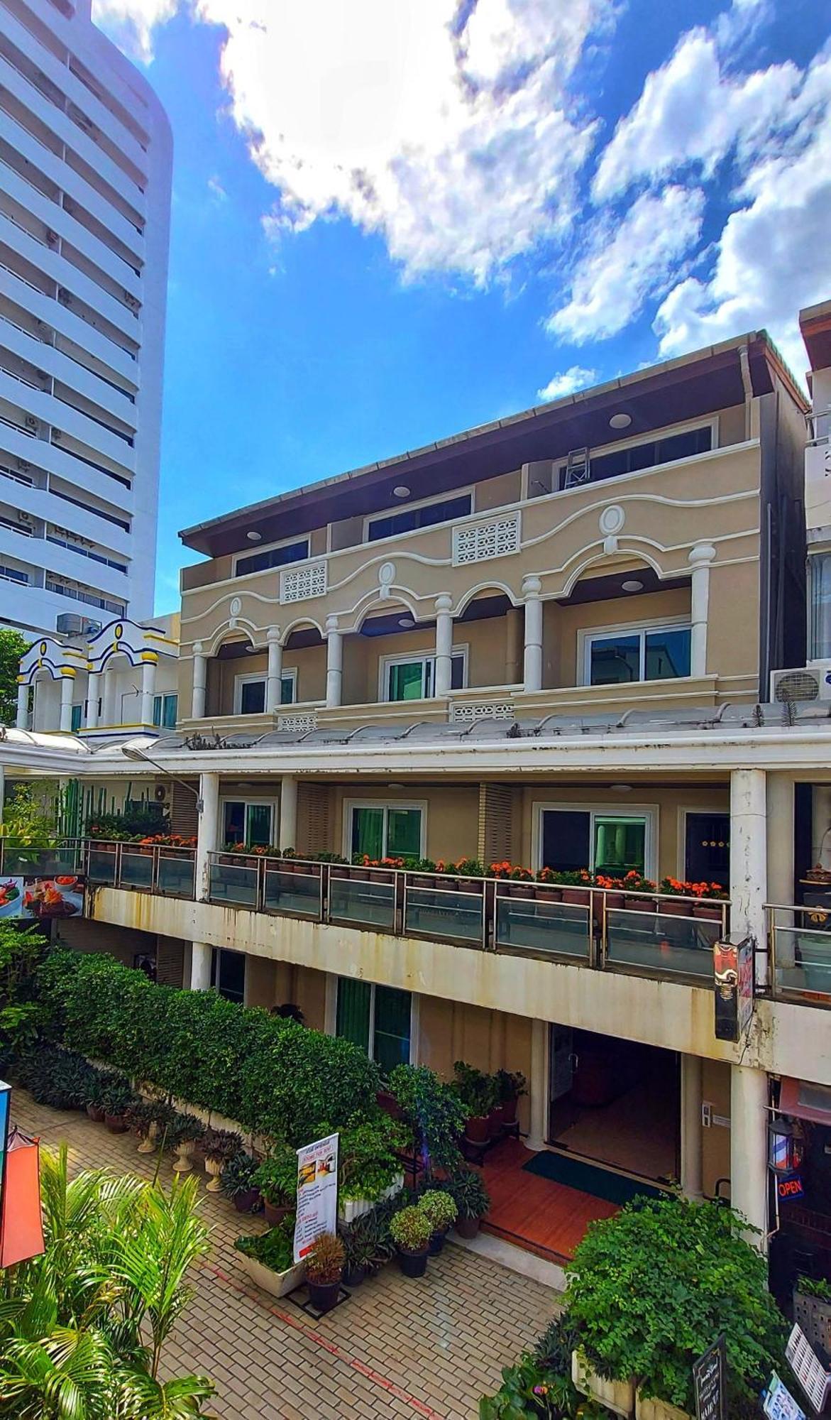 Sawasdee Apartment Patong Exterior photo